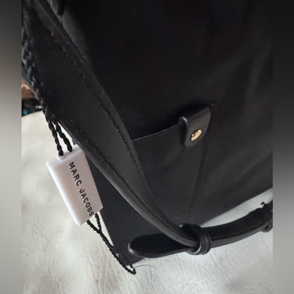 Marc Jacob’s Swing pack Crossbody Bag - Picture 7 of 13